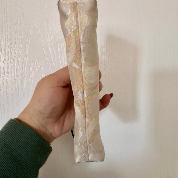 Coach Beige and Cream Wristlet with zipper & Leather strap and logo - Picture 8 of 9